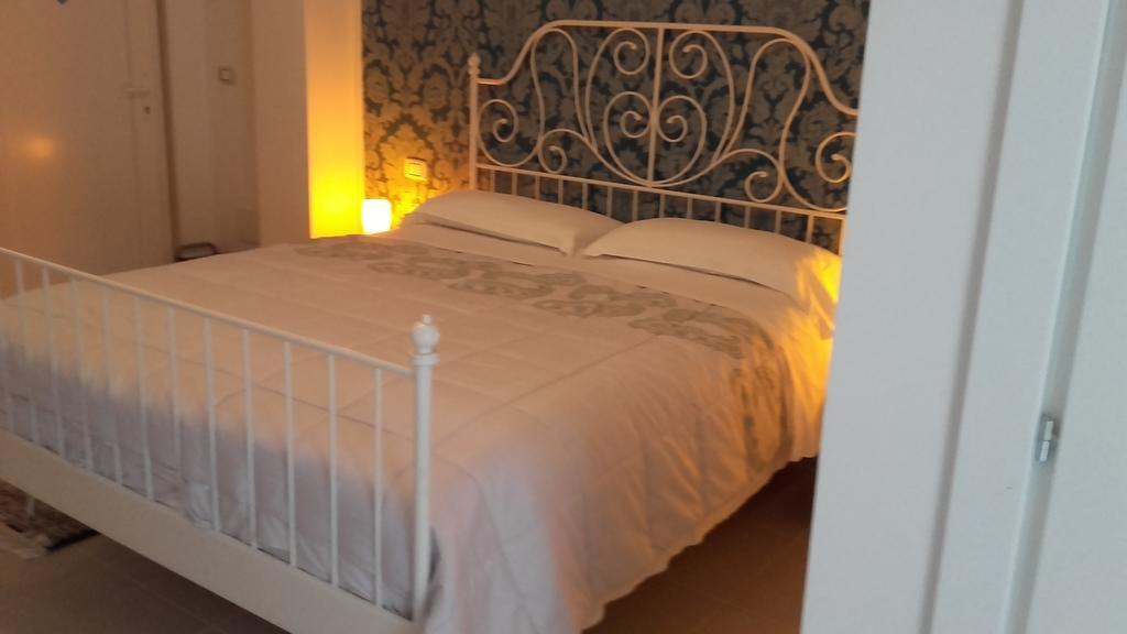 Le Tre Rose Bed & Breakfast Casamassima Exterior photo